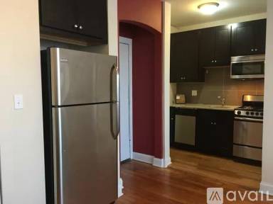 Main picture of 327 Howard St