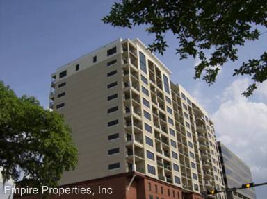 Main picture of 121 N Monroe St