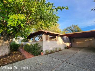 Main picture of 3599 Bryant St