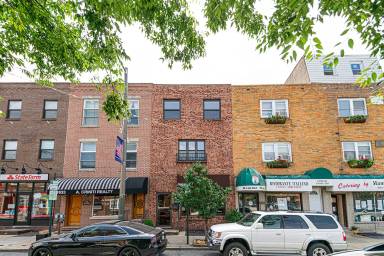Main picture of 1635 E Passyunk Ave