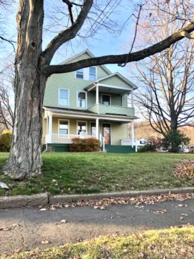 Main picture of 236 Summer St