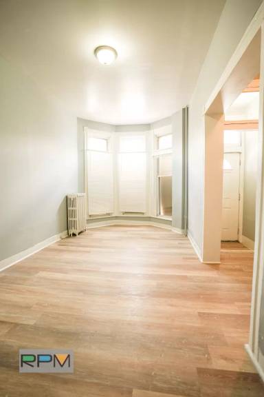 Main picture of 1908 N Fulton Ave