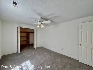 Main picture of 111 S 16th Ave