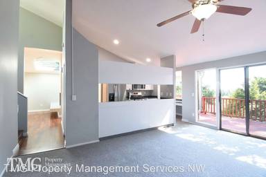 Main picture of 11612 SW 41st Ave