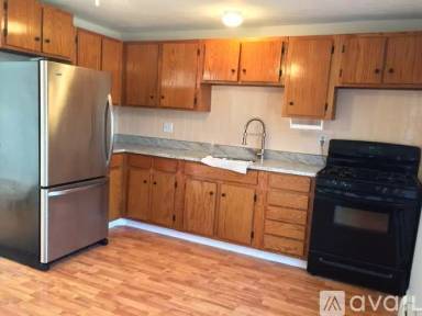 Main picture of 2 Myles Standish Dr