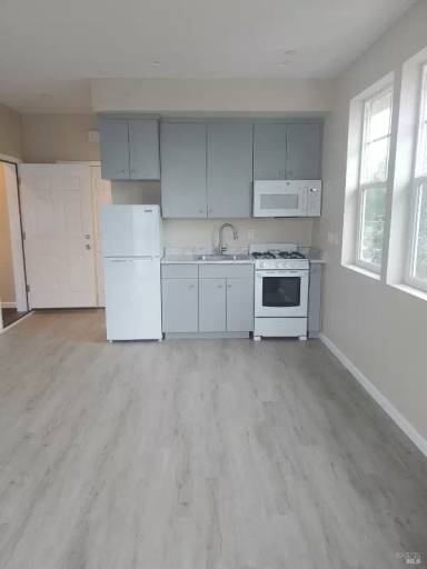 Main picture of 1990 Las Ventanas Dr