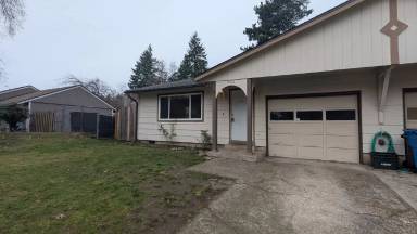 Main picture of 14616 NE Coast Pine Ct