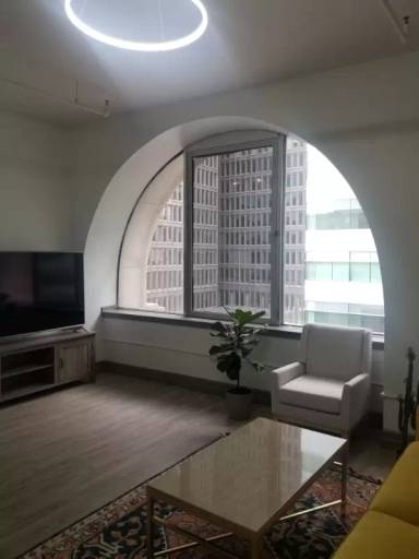 Main picture of 735 Griswold St