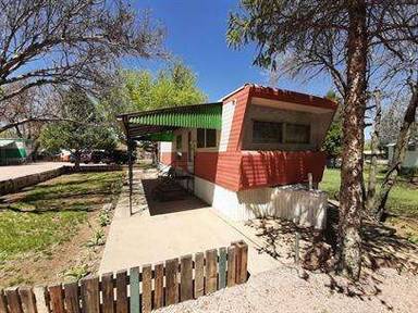 Main picture of 1535 Rosedale Ln