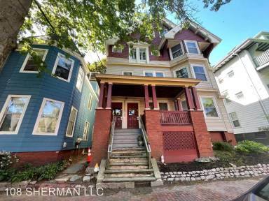 Main picture of 108 Sherman St