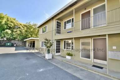 Main picture of 1504 Vallejo Ave Novato, CA 94945-2354