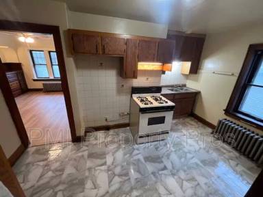 Main picture of 3432 E Cudahy Ave