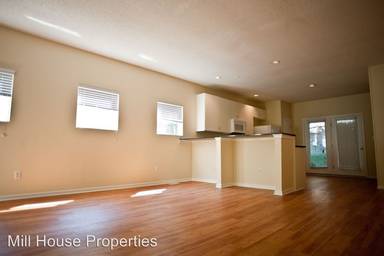 Main picture of 204 Greene St