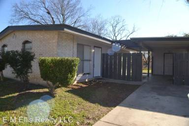 Main picture of 5106 Village Glen
