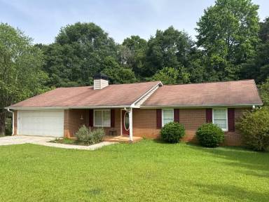 Main picture of 4055 Sharon Dr