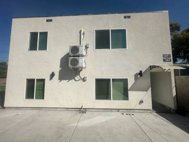 Main picture of 145 E 97th St