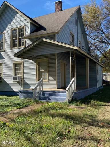 Main picture of 3700 Alpine St SW