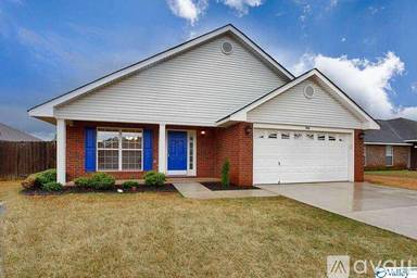Main picture of 206 Shadow Cove Dr SW