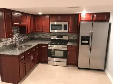 Main picture of 3652 N Richmond St