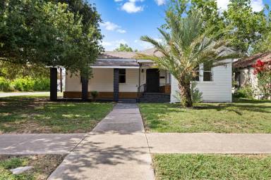 Main picture of 603 E Evergreen St