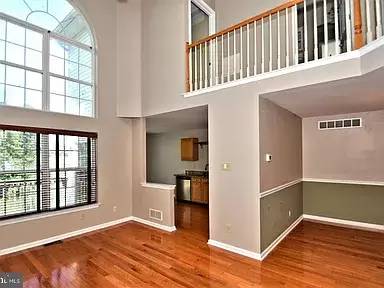 Main picture of 638 Chadbourne Ct