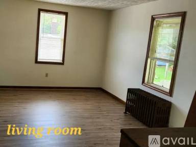 Main picture of 591 Main St