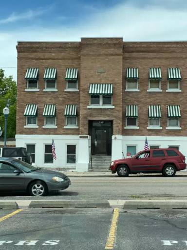 Main picture of 580 W Clark St