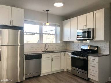 Main picture of 3110 N Milwaukee Ave