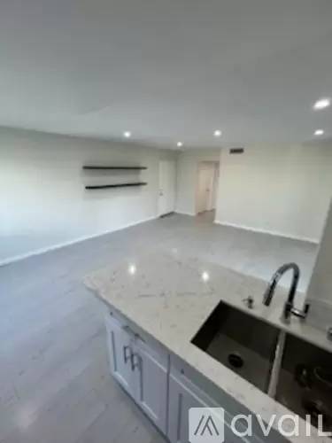 Main picture of 5529 Fulcher Ave