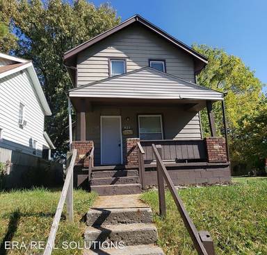 Main picture of 426 S Eureka Ave