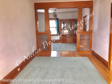 Main picture of 423 W Aluminum St