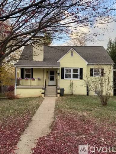 Main picture of 959 Locust Ave