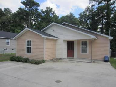 Main picture of 907 E Moore St