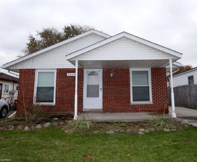Main picture of 20116 Lakeworth St