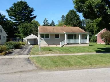 Main picture of 2418 Dawn St