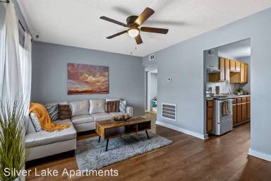 Main picture of 728 W 68th St