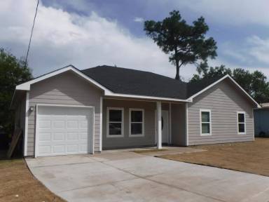 Main picture of 1409 Speedway St