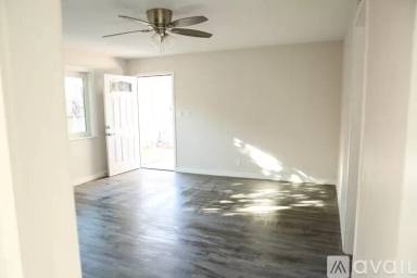 Main picture of 4646 Fisher St