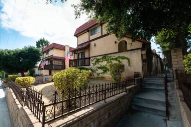 Main picture of 5307 Colodny Dr