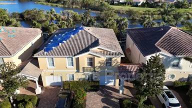 Main picture of 1561 Burgos Dr