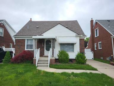 Main picture of 15830 Englewood Ave