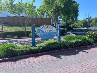 Main picture of Glen Cove Landing