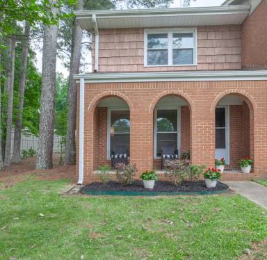 Main picture of 371 Shelton Rd