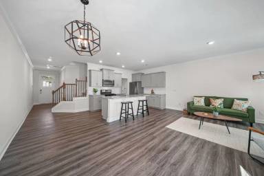 Main picture of 724 Little Bluestem Dr