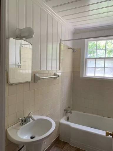 Main picture of 1226 McAlpine Ave