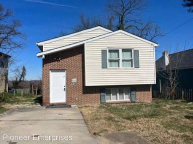 Main picture of 304 Elizabeth Ave