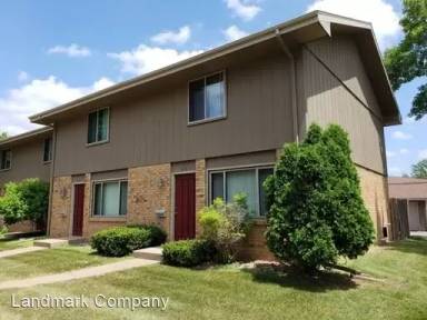 Main picture of 910 W MacArthur Ave