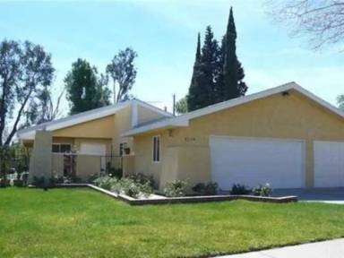 Main picture of 21114 Lemarsh St