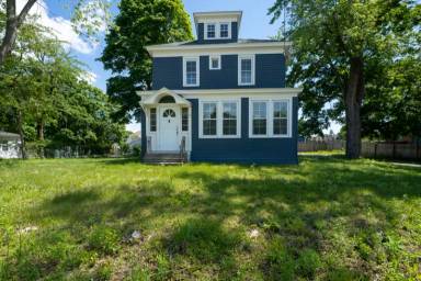 Main picture of 579 Albany Shaker Rd