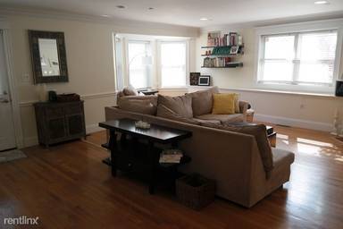 Main picture of 163 E Cottage St